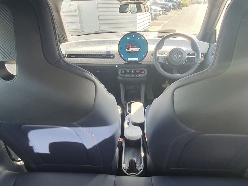 More views of MINI Hatch