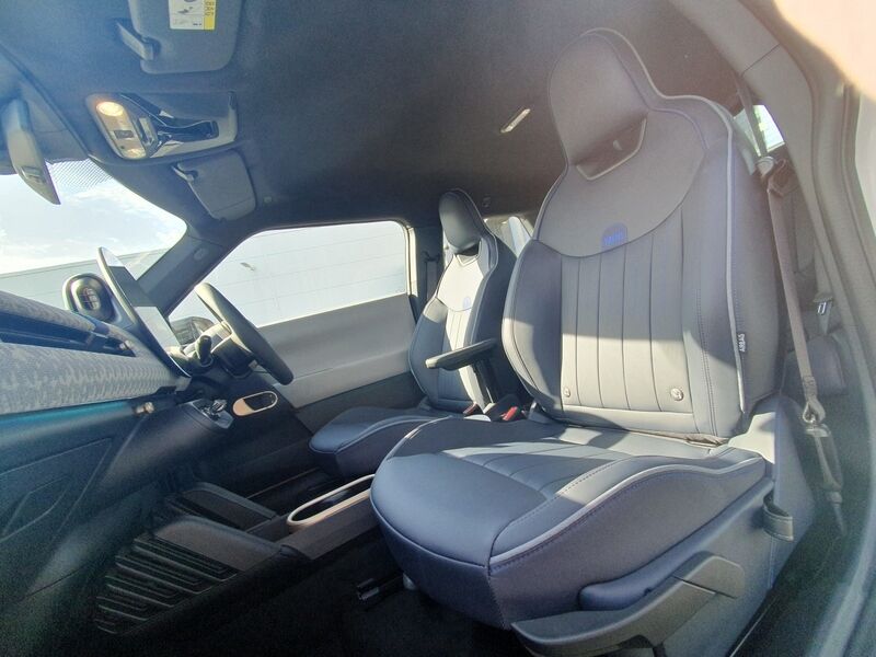 More views of MINI Hatch