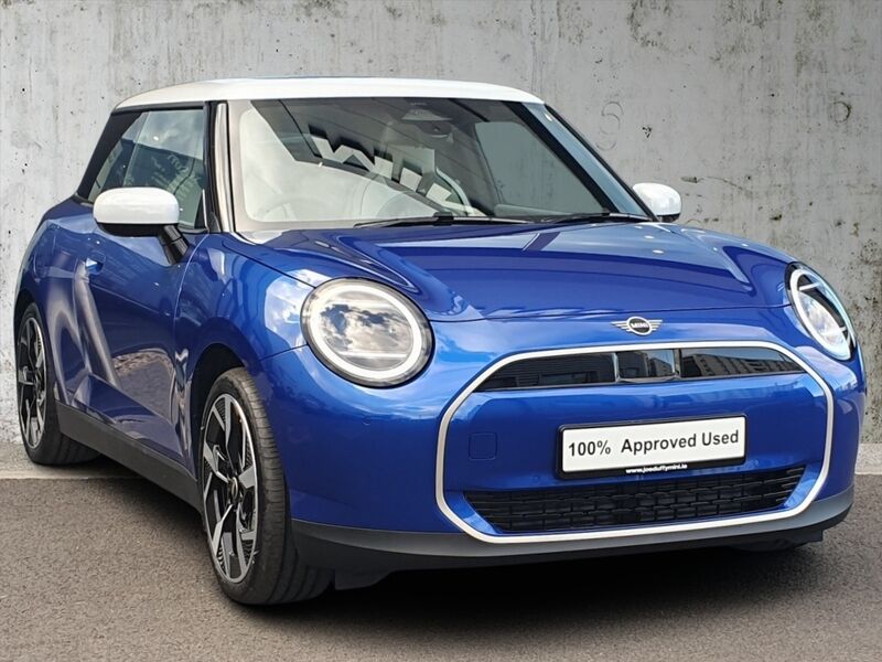 More views of MINI Hatch