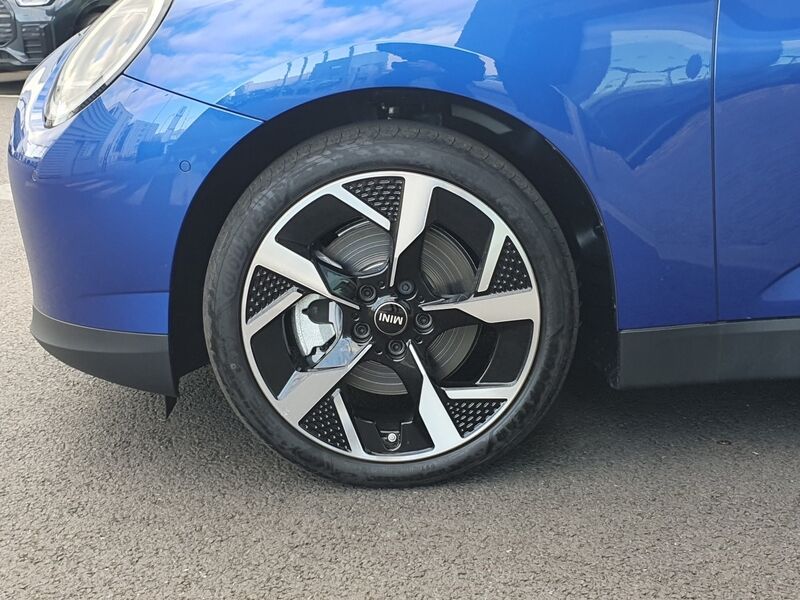 More views of MINI Hatch