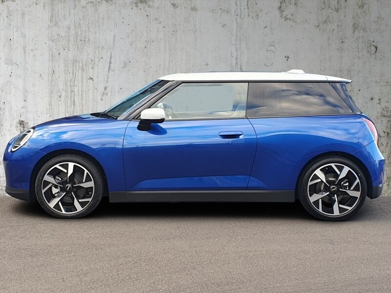 More views of MINI Hatch
