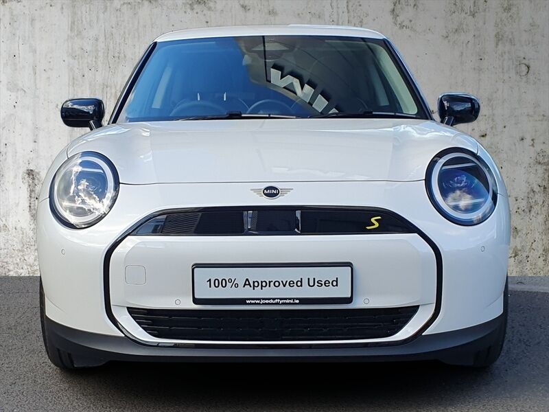 More views of MINI Hatch