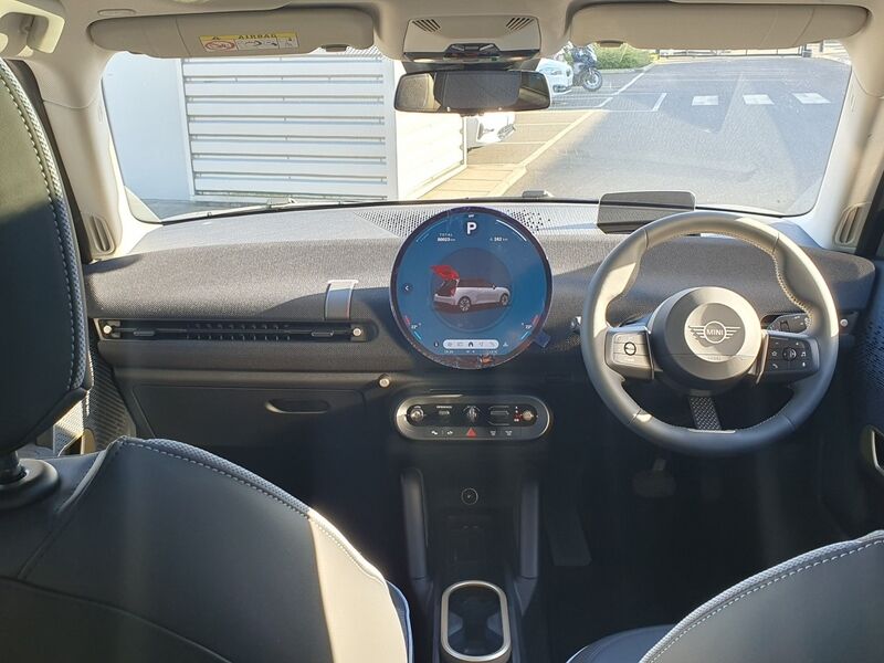 More views of MINI Hatch