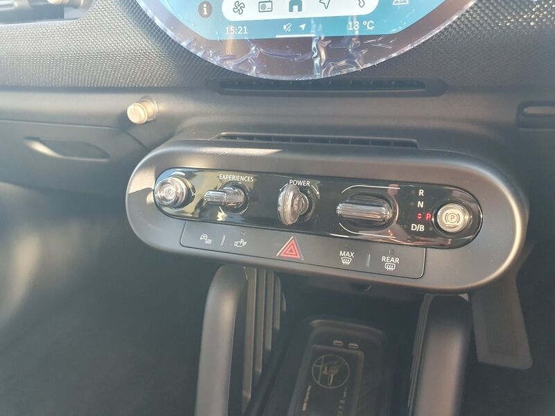 More views of MINI Hatch