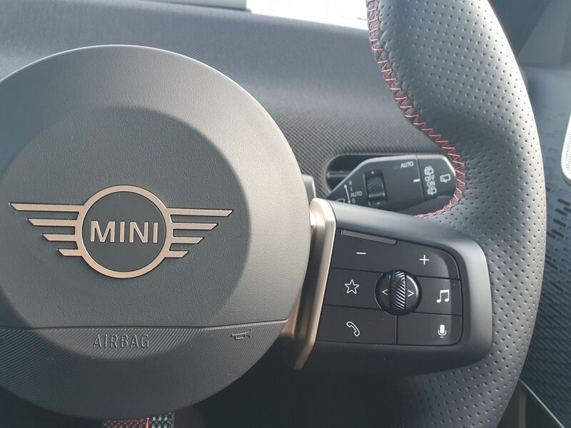 More views of MINI Hatch