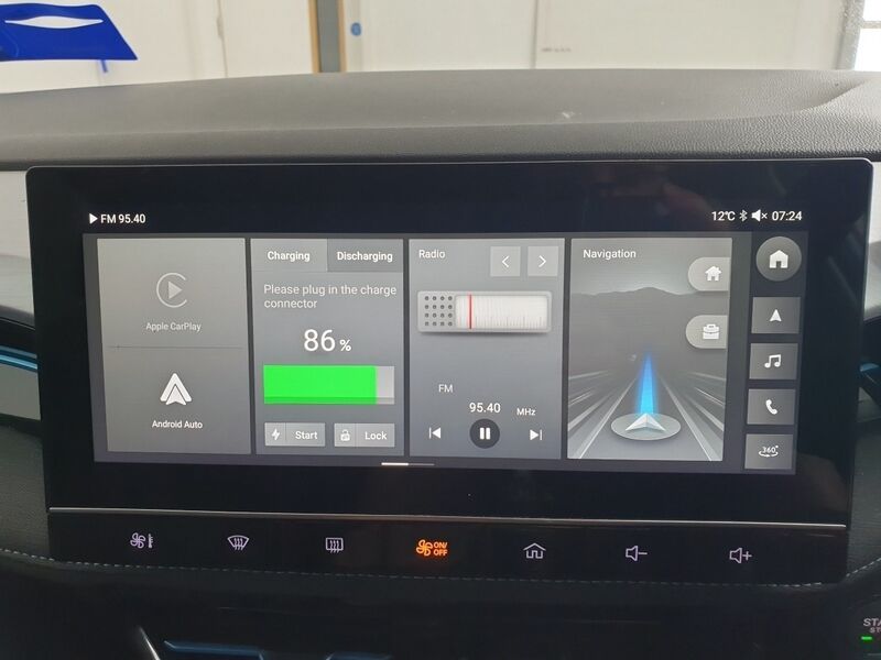 More views of MG MG5