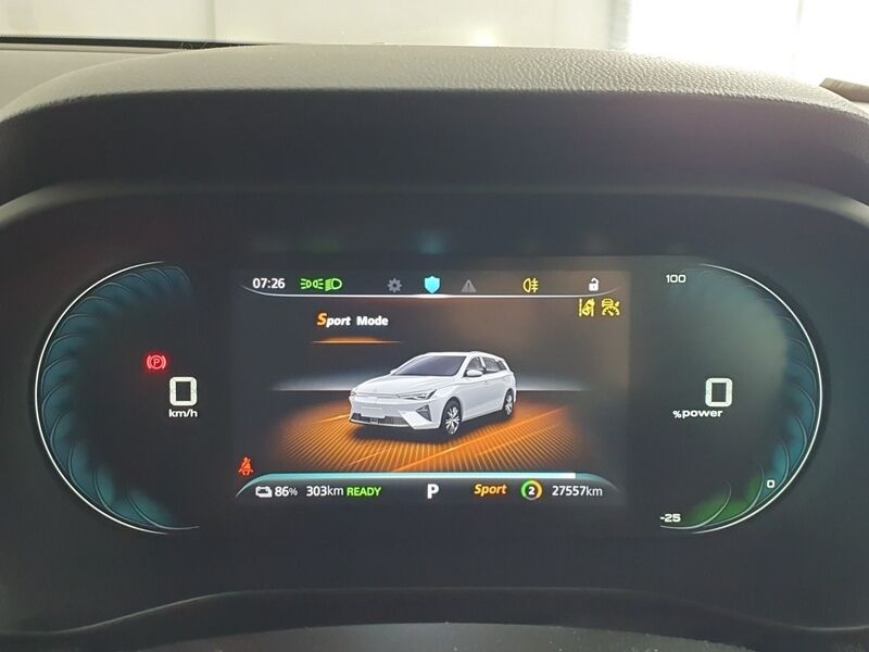 More views of MG MG5