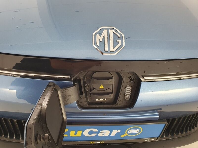 More views of MG MG5