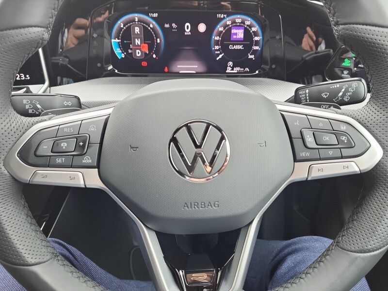 More views of Volkswagen Golf