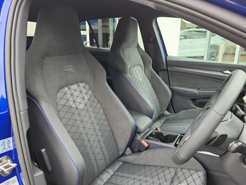 More views of Volkswagen Golf