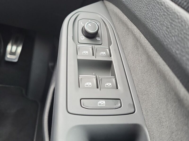More views of Volkswagen Golf