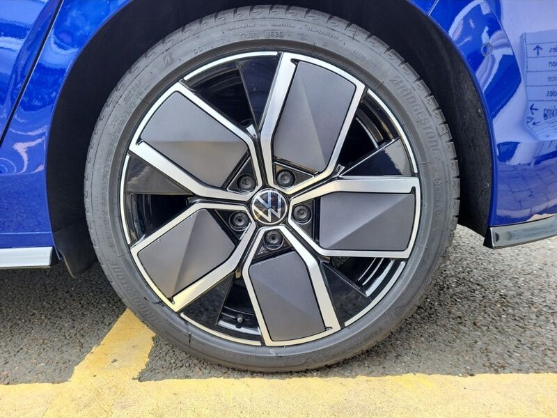 More views of Volkswagen Golf