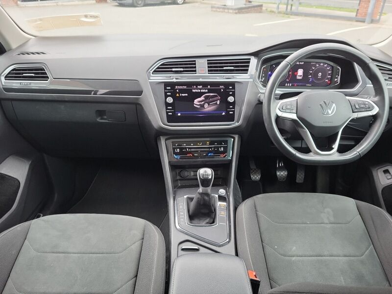 More views of Volkswagen Tiguan