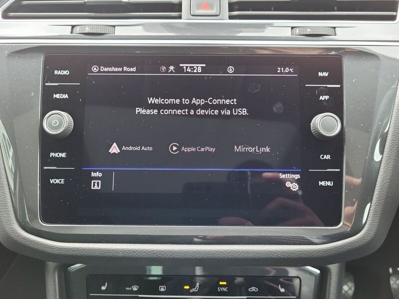 More views of Volkswagen Tiguan