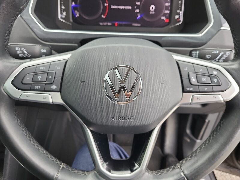 More views of Volkswagen Tiguan