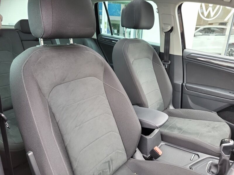 More views of Volkswagen Tiguan