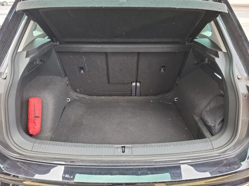 More views of Volkswagen Tiguan