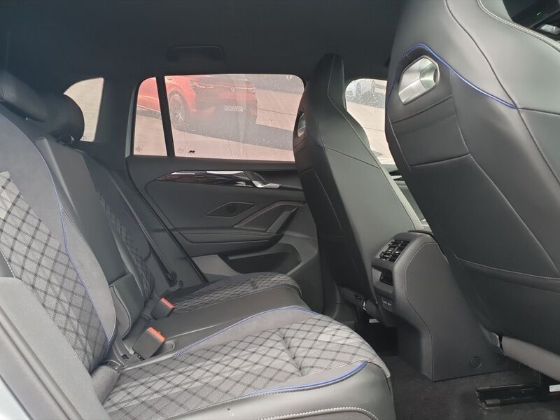 More views of Volkswagen Tiguan