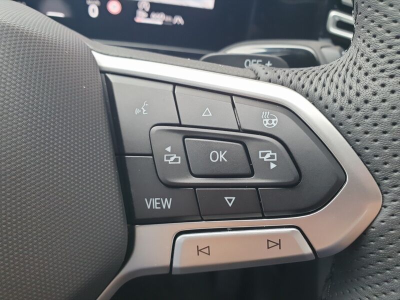 More views of Volkswagen Tiguan