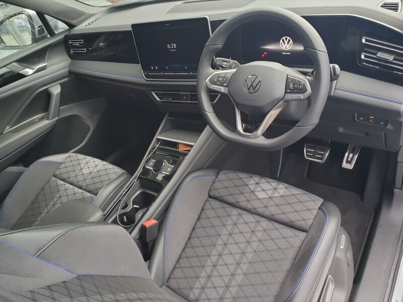 More views of Volkswagen Tiguan