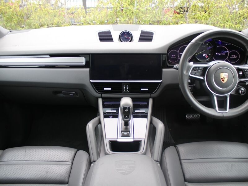 More views of Porsche Cayenne