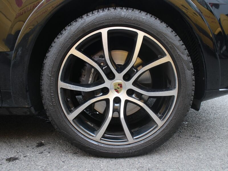 More views of Porsche Cayenne