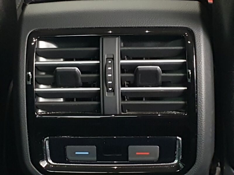 More views of Volkswagen Passat