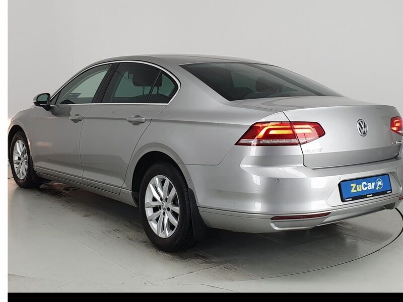 More views of Volkswagen Passat