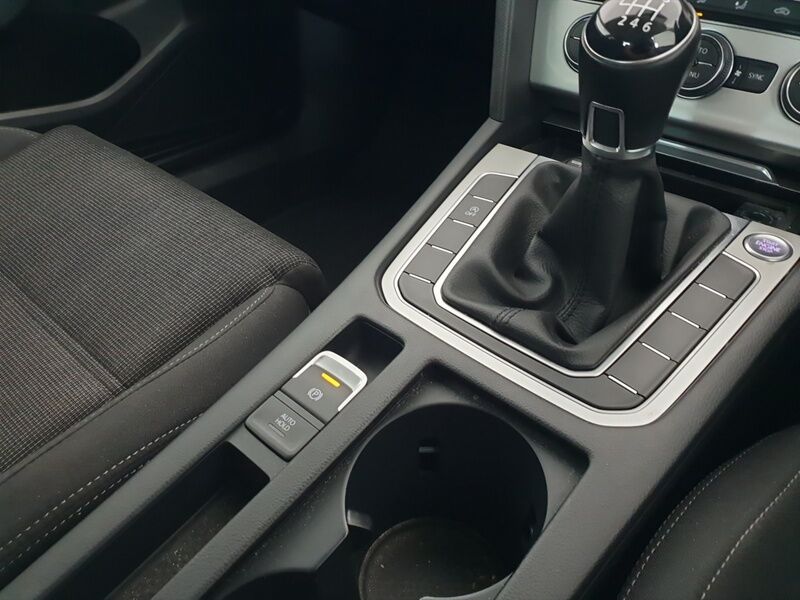 More views of Volkswagen Passat