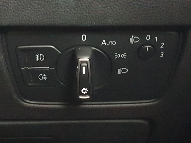 More views of Volkswagen Passat