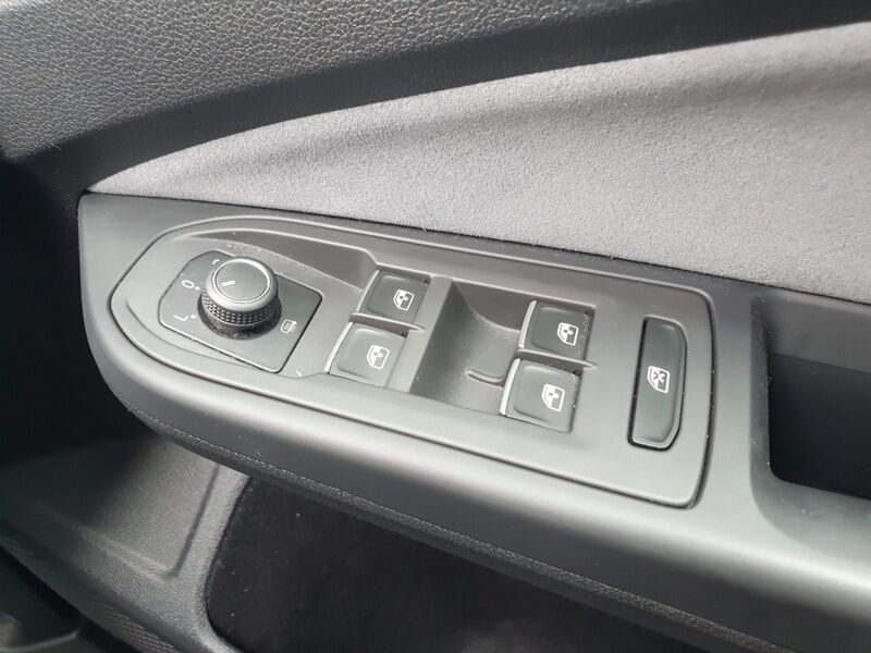 More views of Volkswagen Golf