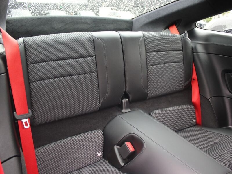More views of Porsche 911