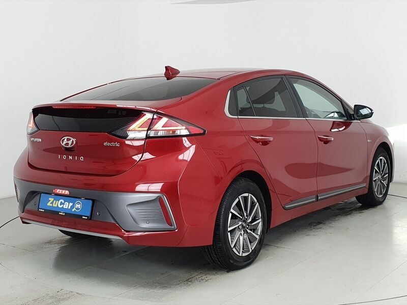 More views of Hyundai Ioniq