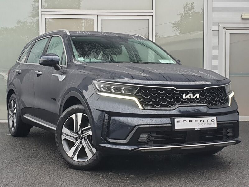 More views of Kia Sorento