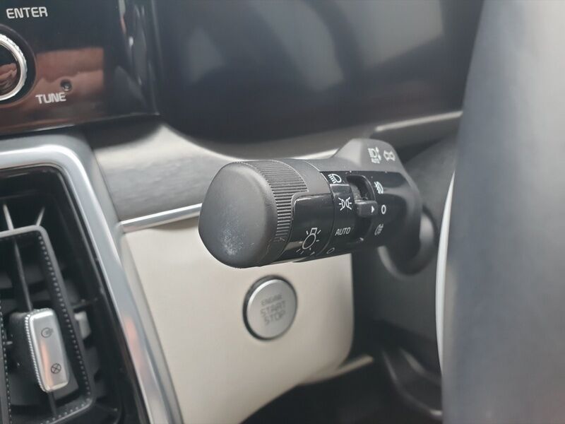 More views of Kia Sorento