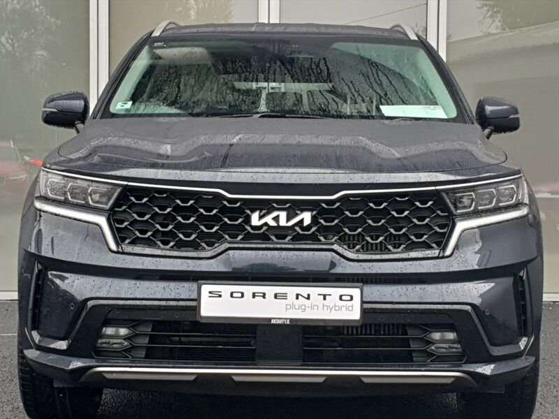 More views of Kia Sorento