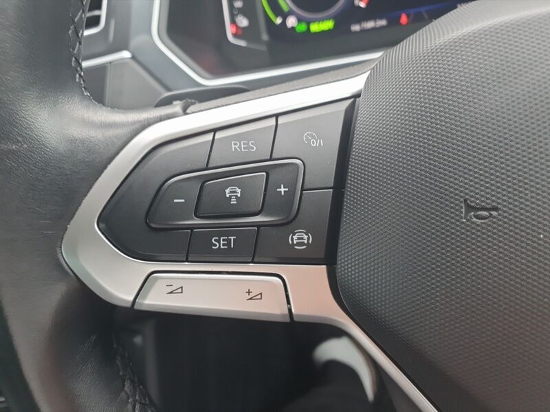 More views of Volkswagen Tiguan