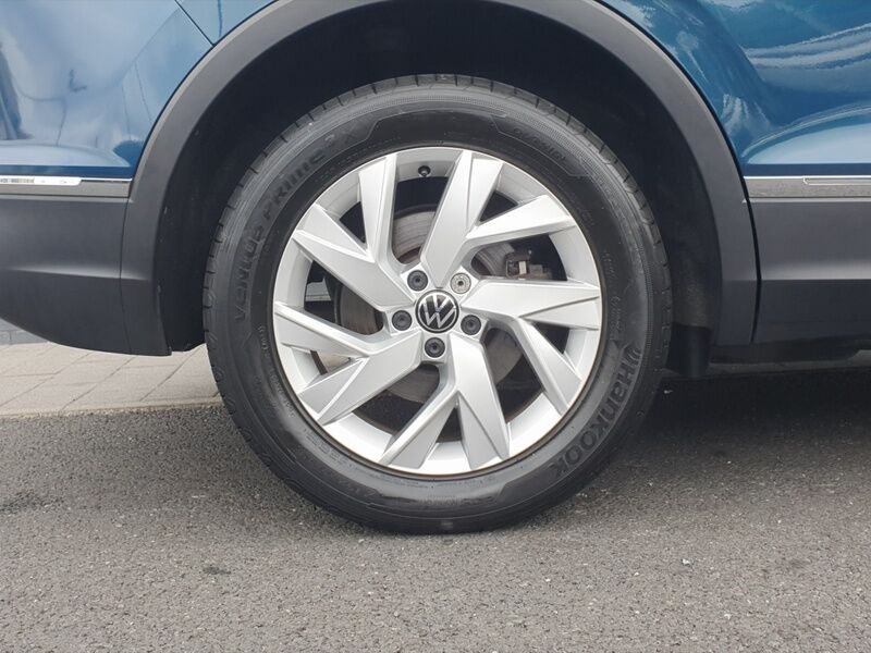More views of Volkswagen Tiguan