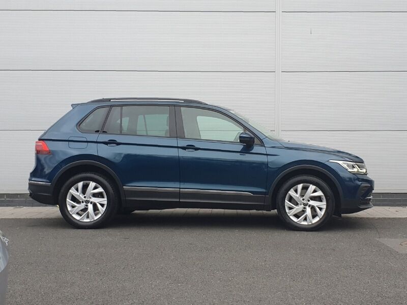More views of Volkswagen Tiguan