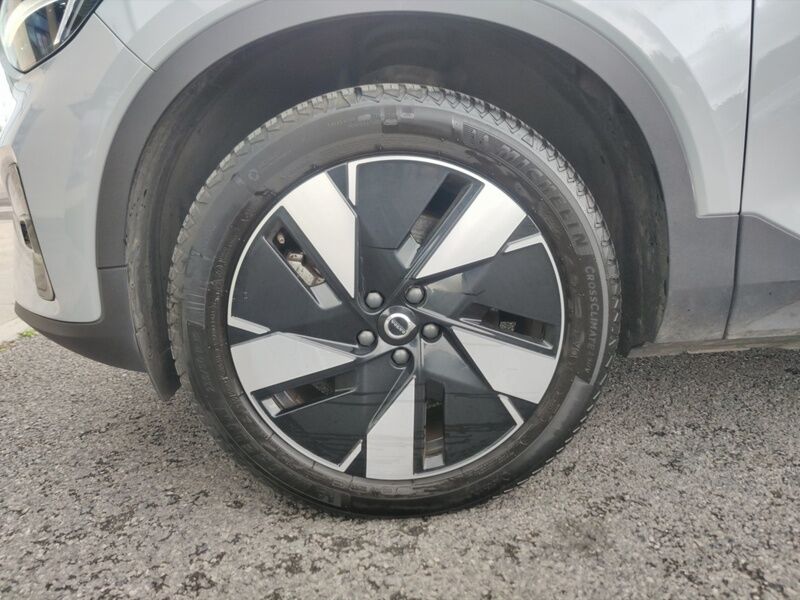 More views of Volvo XC40
