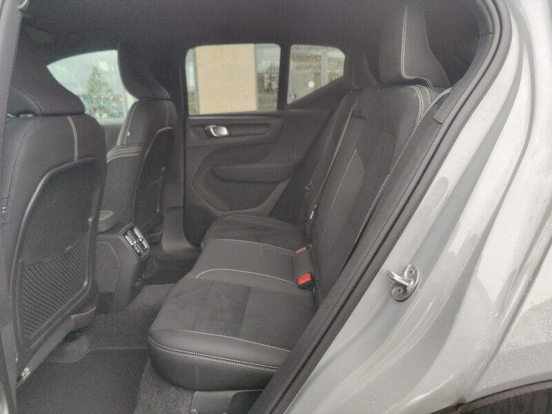 More views of Volvo XC40