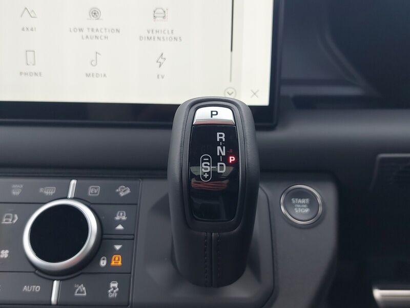 More views of Land Rover Defender