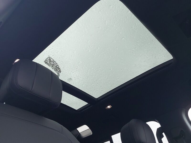 More views of Land Rover Defender