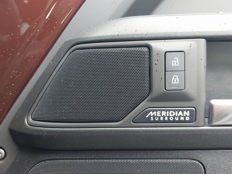 More views of Land Rover Defender