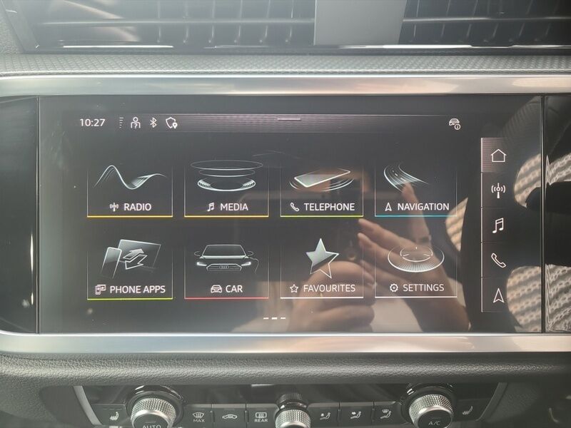 More views of Audi Q3