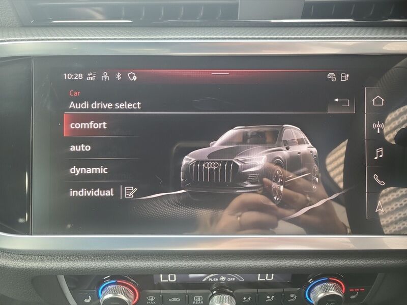 More views of Audi Q3