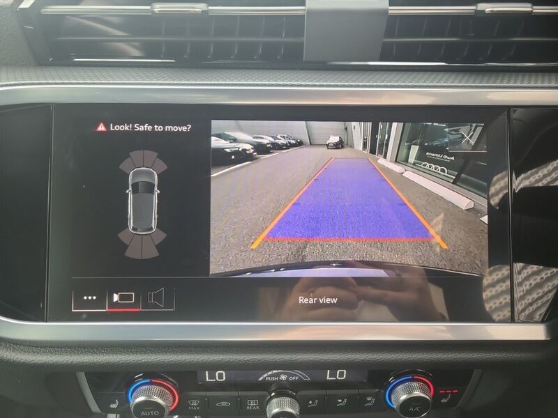 More views of Audi Q3