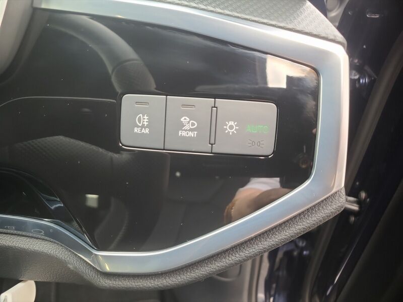 More views of Audi Q3