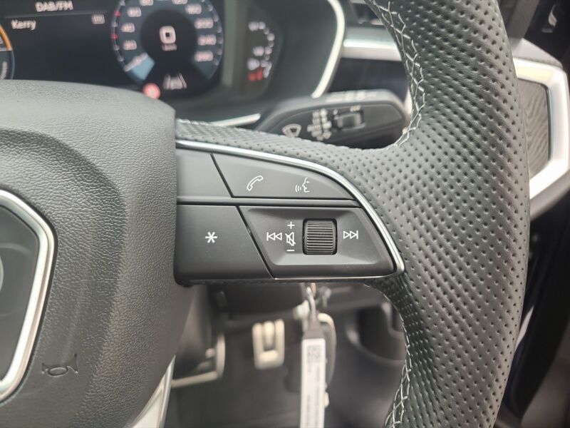 More views of Audi Q3
