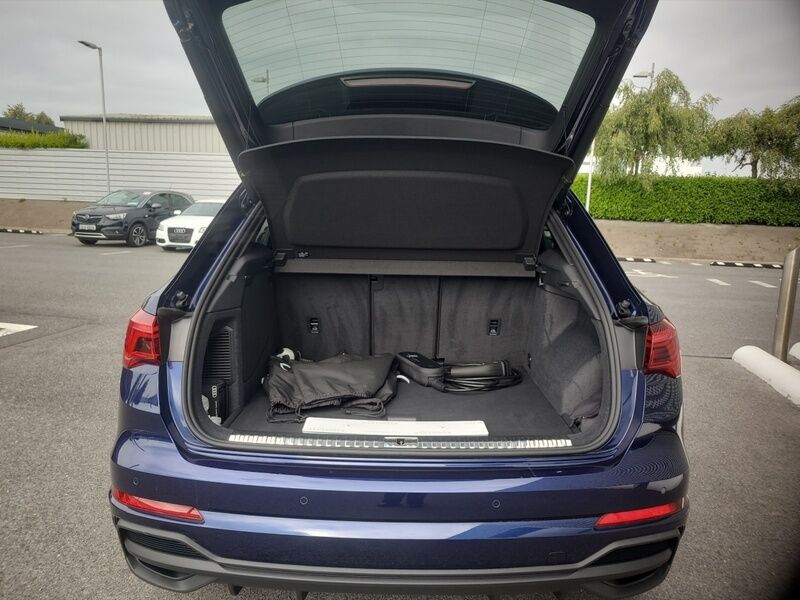 More views of Audi Q3